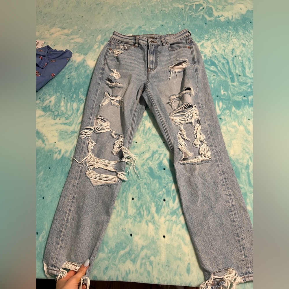 size 2 american eagle mom jeans